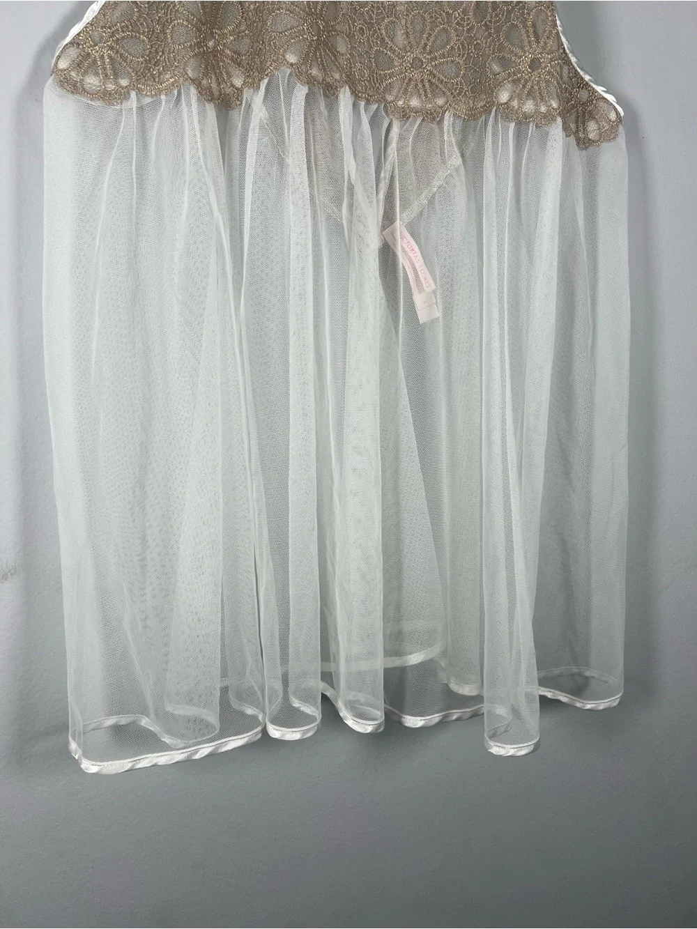 Victoria’s Secret Mesh Floral Crochet Top Chemise Lingerie Small